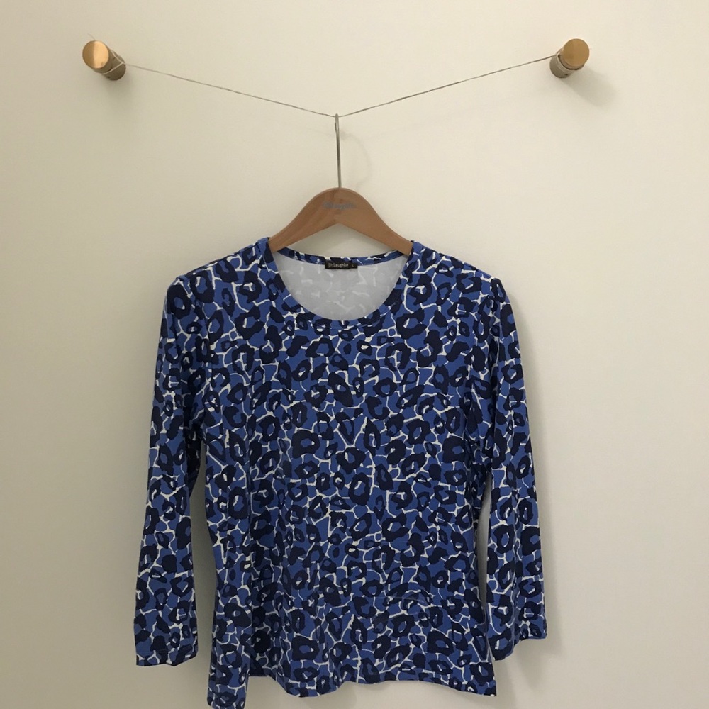 J. McLaughlin signature top